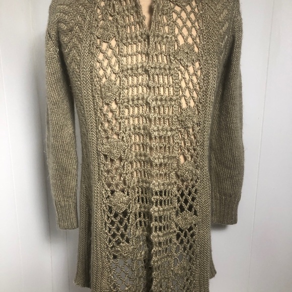 - Womens Long Tan Sweater. Multiple Size. Like New - Picture 2 of 9